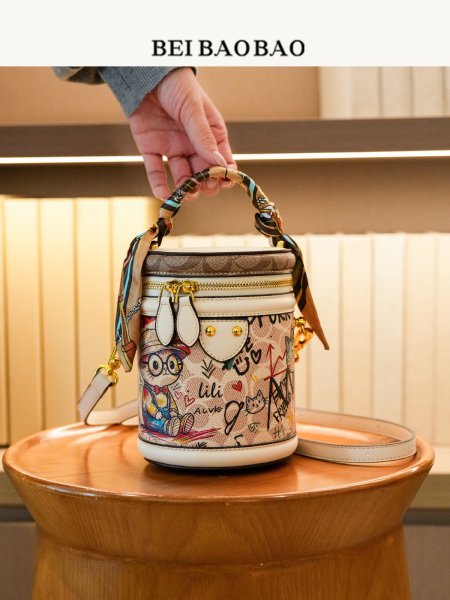 Cute Cartoon Cat Graffiti Bucket Bag, Mini Cylindrical Handbag with Scarf Decor, Crossbody Shoulder Purse for Women